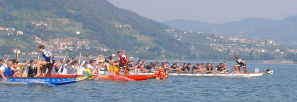 http://dragonboatpine.sciap.it/images/trofeo2011.jpg